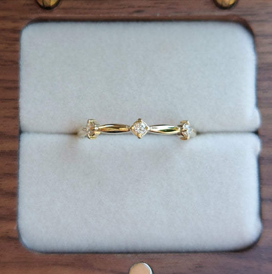 *Pre-made ring* Esther - 9ct yellow gold with lab grown diamonds (Size P)