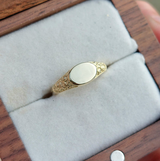 Violet - Yellow Gold